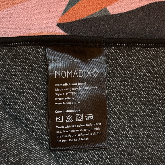 Bundle of Yoga Hand Towels - Lululemon, Manduka, Nomadix - Picture 4 of 4